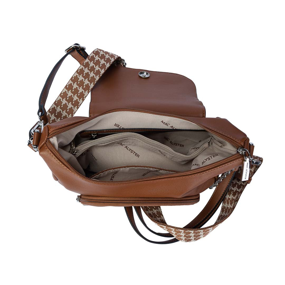 Sac bandoulière Milan Mac Alyster marron à rabat avec boucle dorée et bandoulière réglable