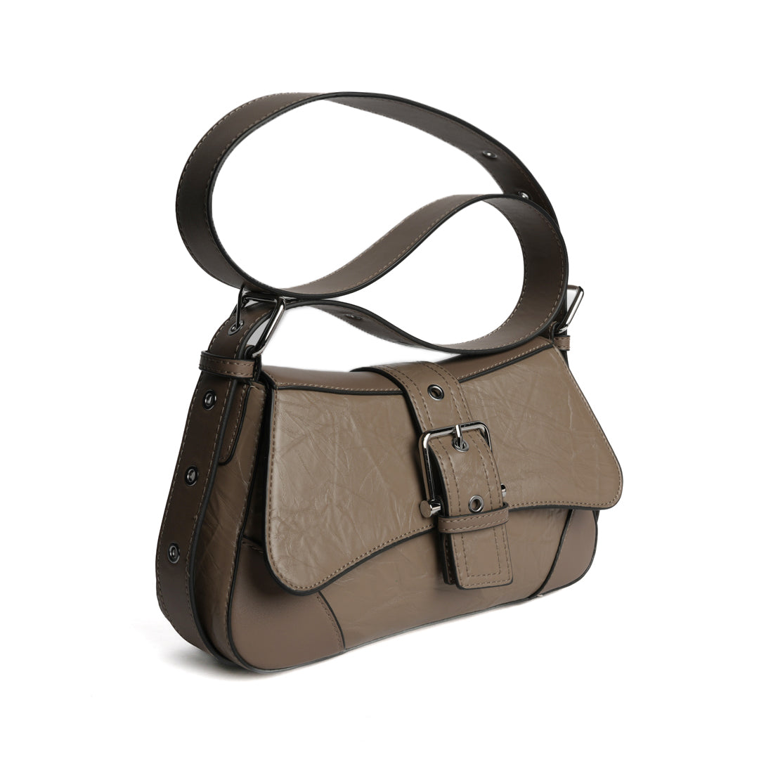 Grand sac à rabat ALTER EGO pour femme en cuir synthétique TAUPE de trois-quarts