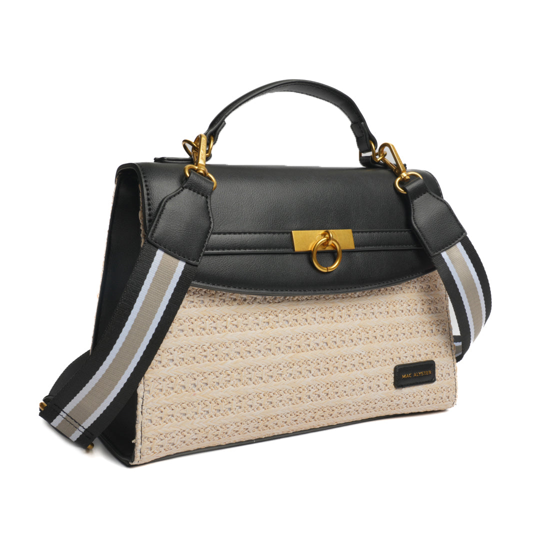 Sac porté main avec rabat DEAUVILLE en matière synthétique NOIR de trois-quarts