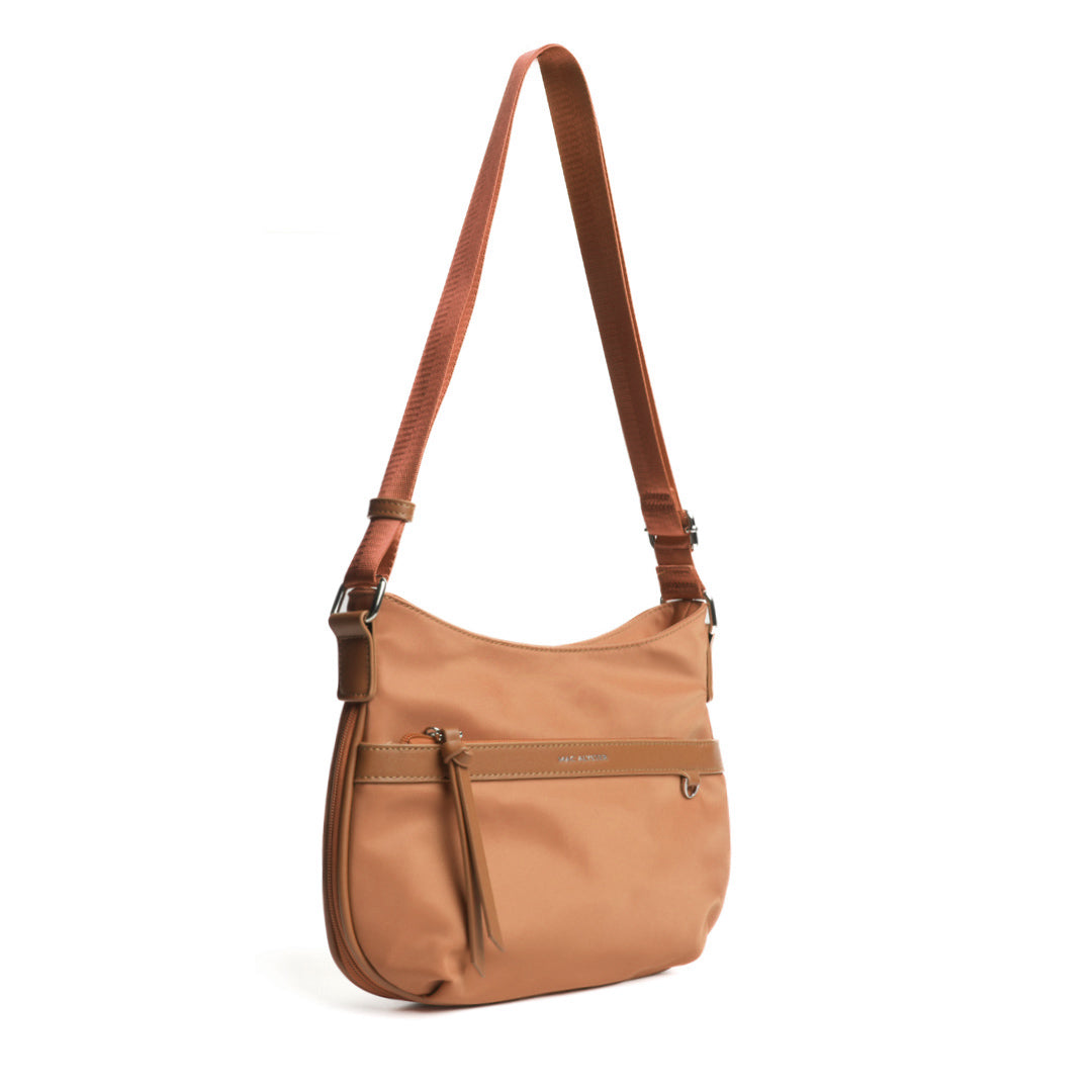 Sac trotteur STUDIO BASIC en cuir synthétique SABLE de trois-quarts