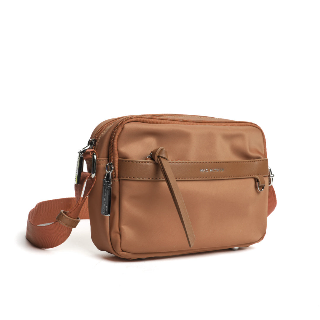 Camera bag STUDIO BASIC en cuir synthétique SABLE de trois-quarts