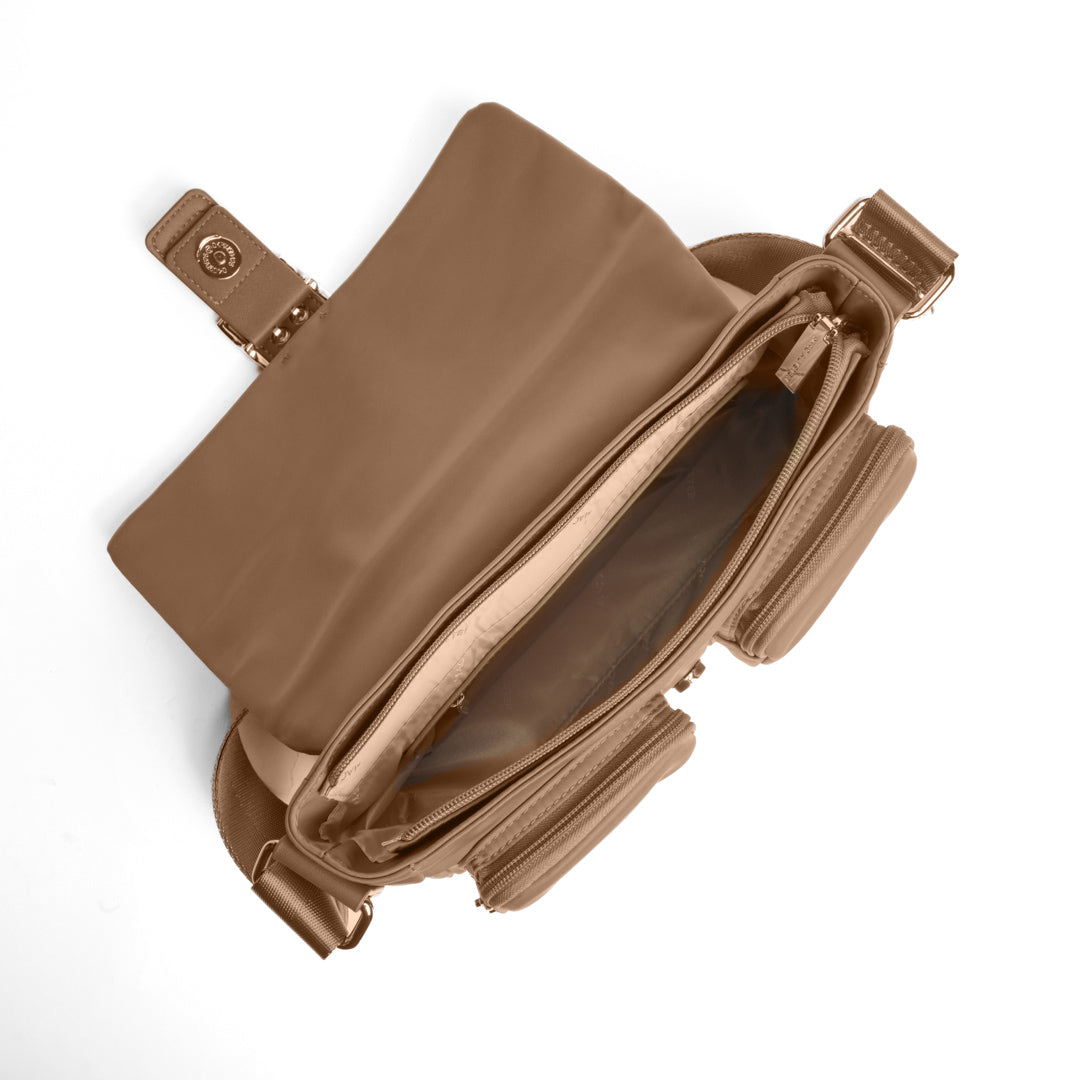 Sac à rabat STUDIO CITY en cuir synthétique CAMEL de haut