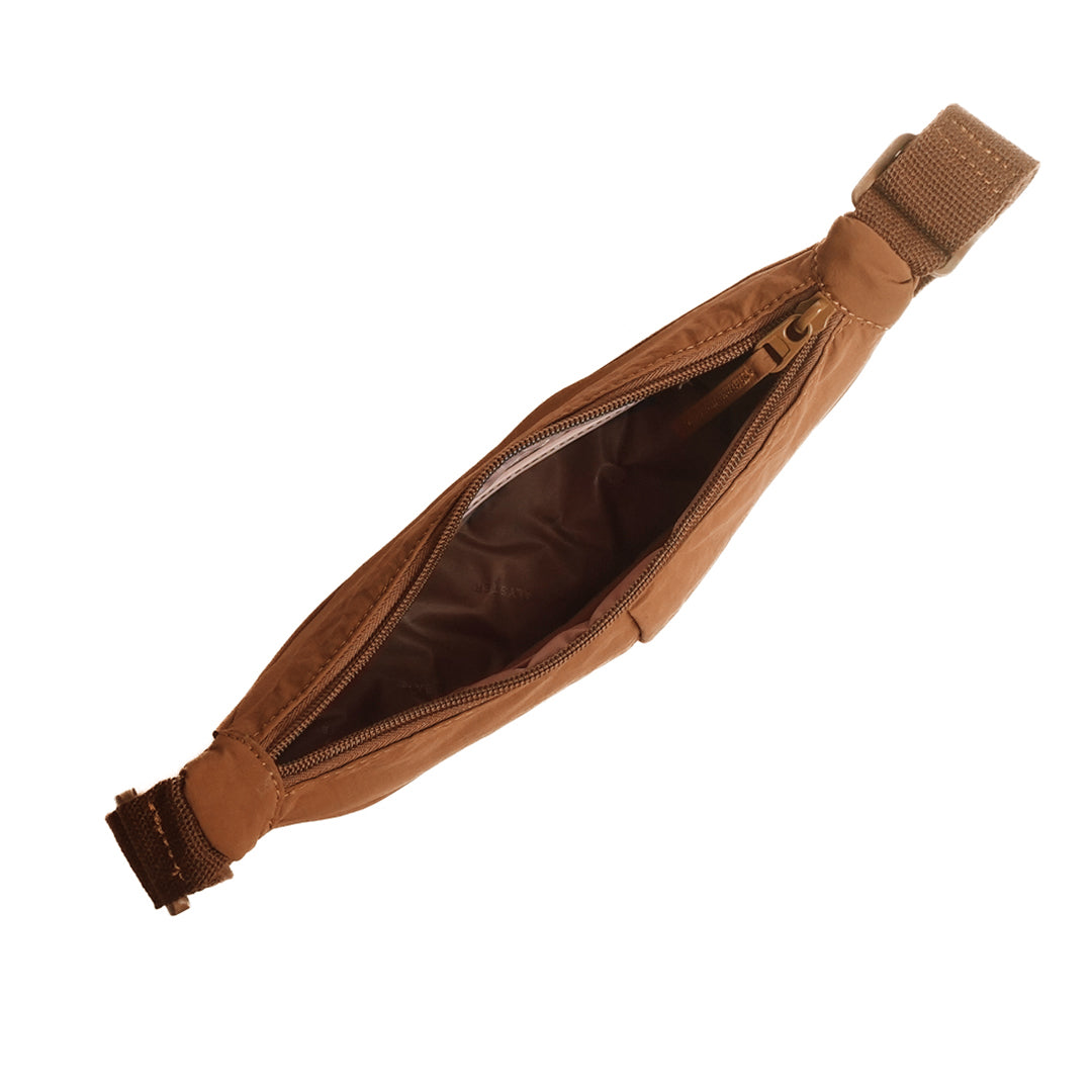 Petit sac demi-lune PLUME en cuir synthétique SABLE de haut