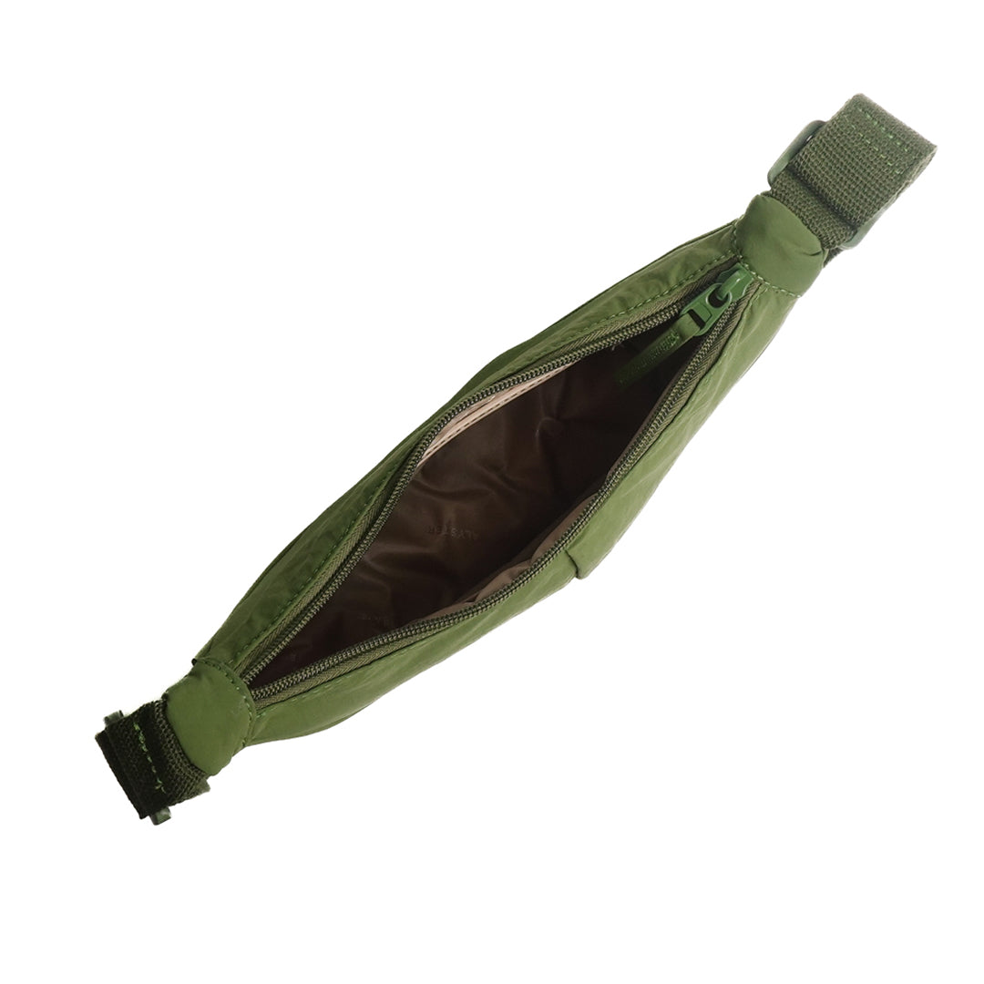 Petit sac demi-lune PLUME en cuir synthétique VERT de haut