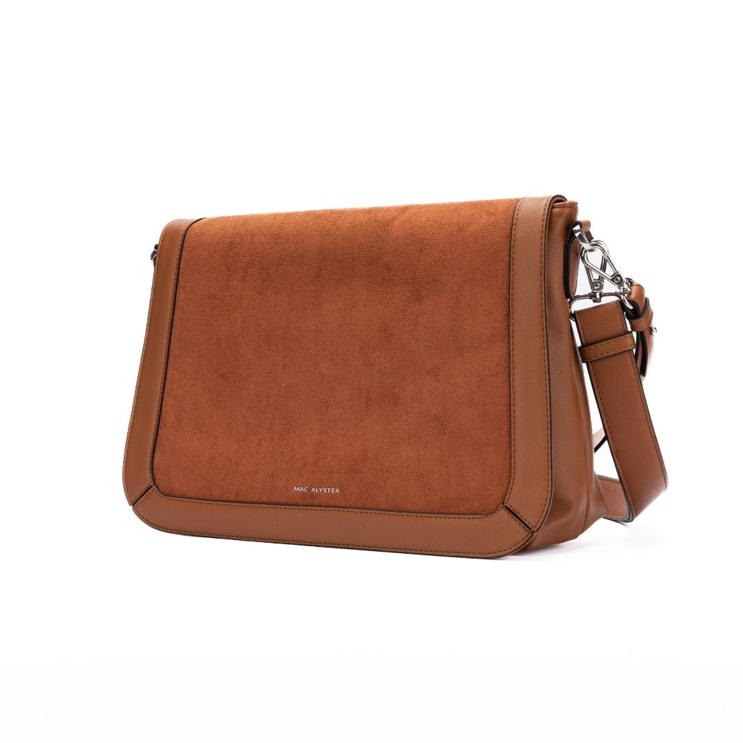 Sac à rabat - CAPTIVANTE marron de trois-quarts