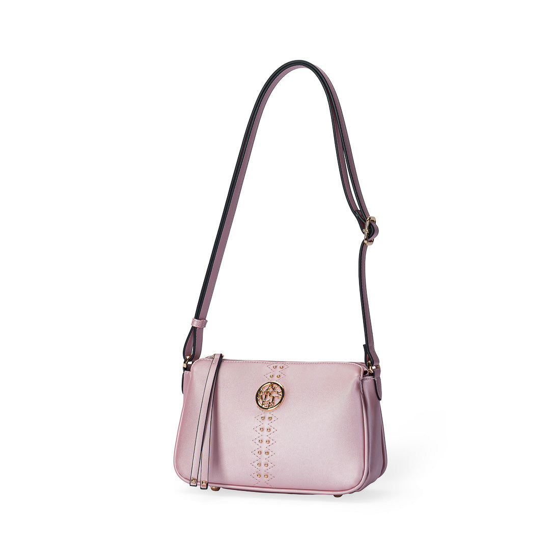 Sac bandoulière TENTATION lilas par Mac Alyster, vue de trois-quarts