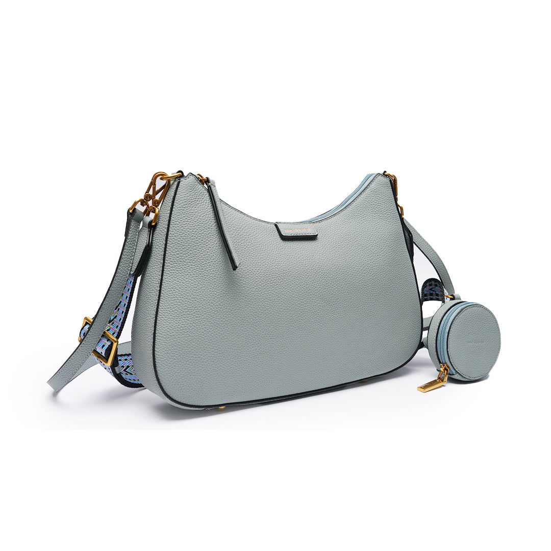 Sac demi-lune GIULIA ETE pour femme en cuir BLEU de trois-quarts