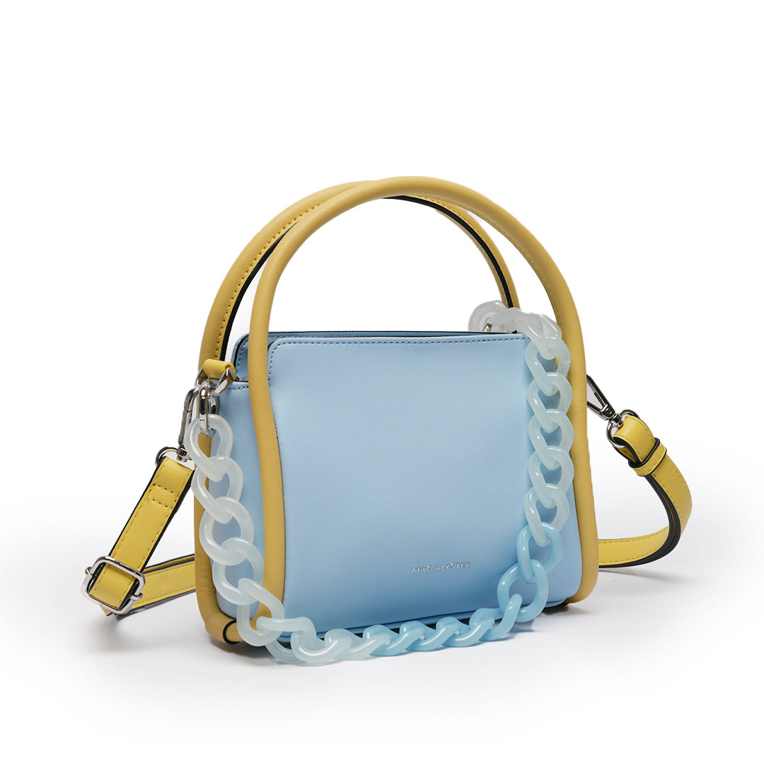 Petit sac à main - FREEZE en cuir synthétique BABY BLUE de trois-quarts