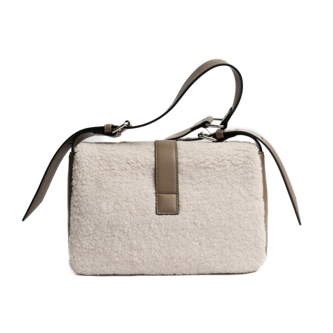 Sac porté épaule INSOUCIANTE pour femme en façon mouton TAUPE de dos