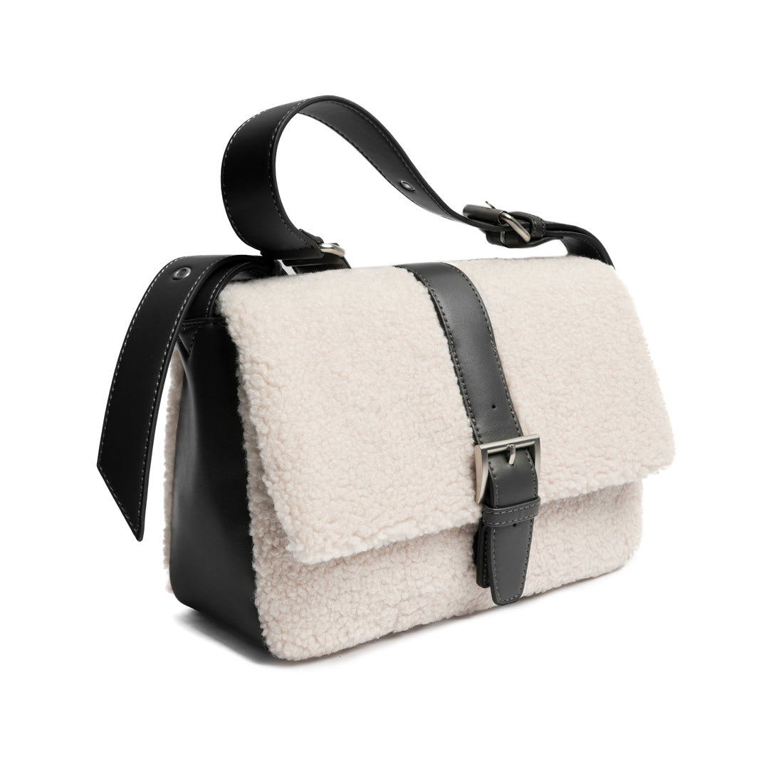 Sac porté épaule INSOUCIANTE pour femme en façon mouton GRIS de trois-quarts