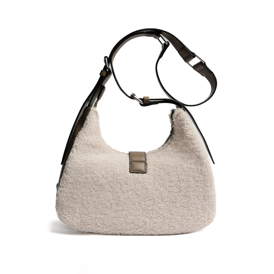 Sac porté travers INSOUCIANTE pour femme en façon mouton TAUPE de dos