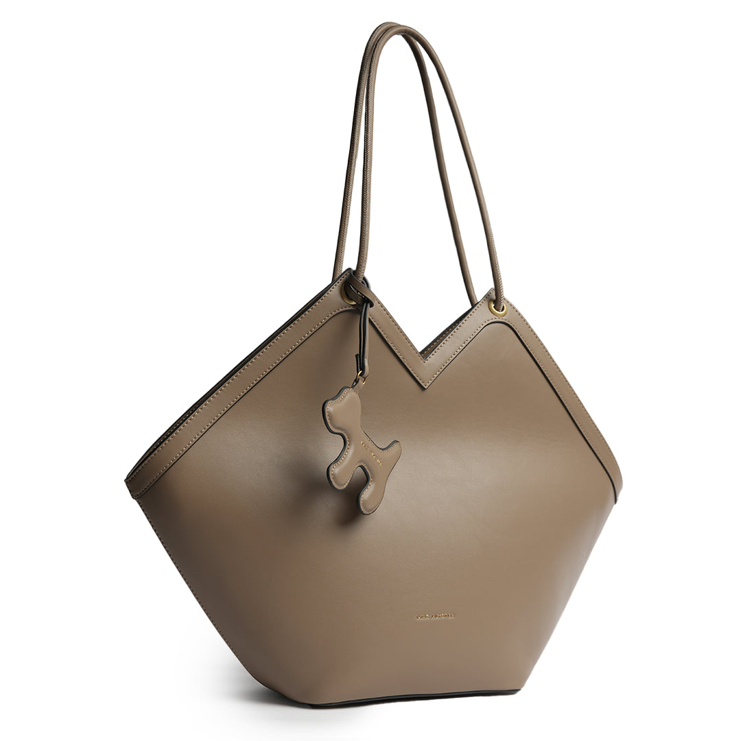 Sac shopping BLUETTE pour femme en cuir synthétique TAUPE de trois-quarts