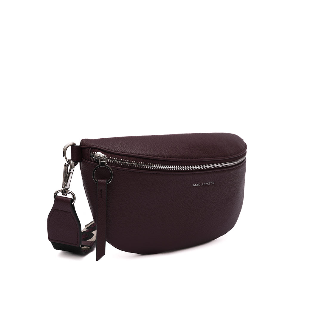 Sac BANANE 01 en cuir synthétique prune de trois-quarts