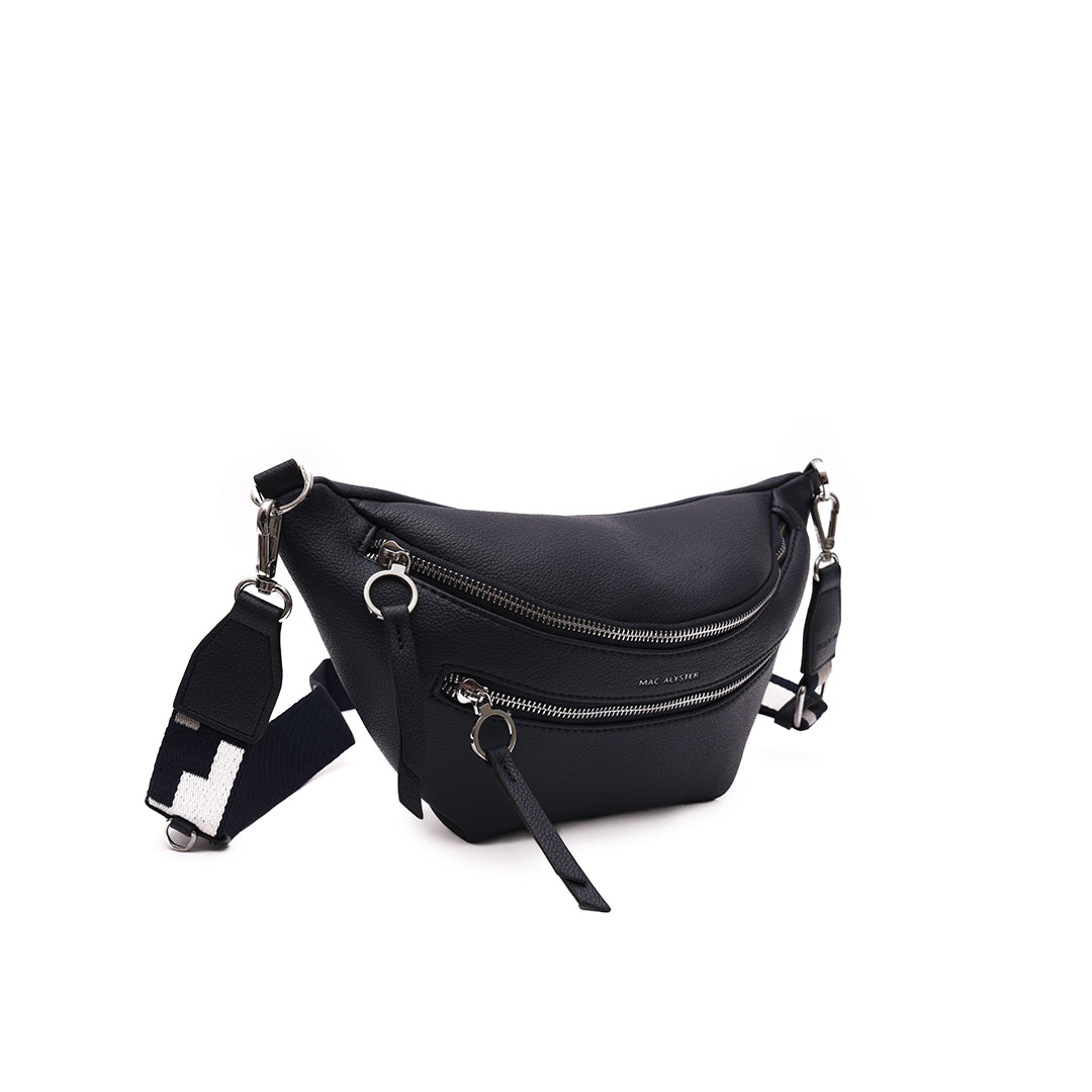 Sac BANANE 02 en cuir synthétique noir de trois-quarts