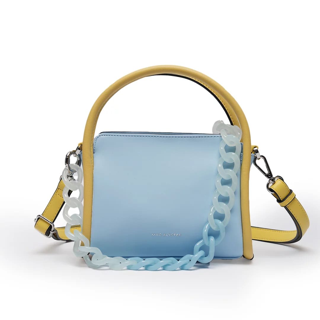 Petit sac à main - FREEZE en cuir synthétique BABY BLUE de face 