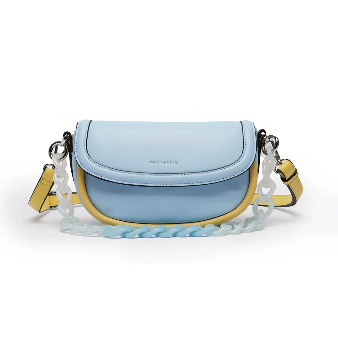 Sac à rabat FREEZE en cuir synthétique BABY BLUE de face